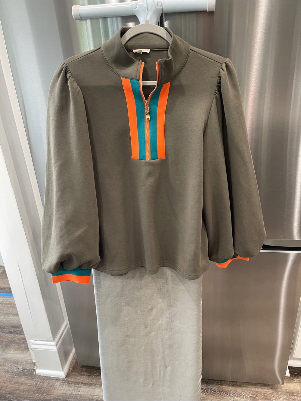 JODIFL Olive Green Pullover with Orange and Teal Trim